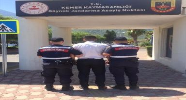 Antalya'da 15 yıl 6 ay kesinleşmiş hapis cezası bulunan hükümlü yakalandı