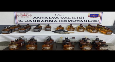 Antalya'da 62 şişe sahte içki ele geçirildi
