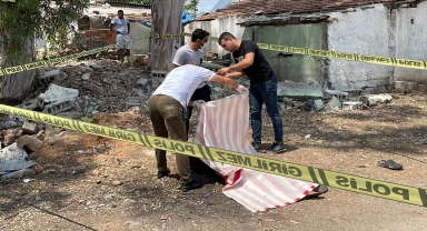 Antalya'da bir kişi yol kenarında ölü bulundu