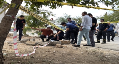 Antalya'da hırsızlık için yer altı elektrik şebeke hattına giren kişinin cesedi bulundu