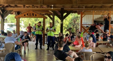 Antalya'da turistlere trafik güvenliği anlatıldı