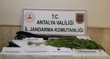 Antalya'da uyuşturucu operasyonunda 3 şüpheli yakalandı