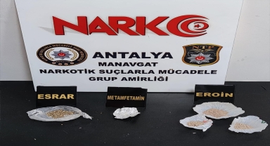 Antalya'da uyuşturucu operasyonunda yakalanan 2 zanlı tutuklandı