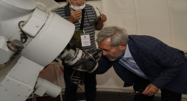 Astronomi meraklıları meteor yağmurunu izlemek için rasathanede buluştu
