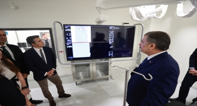 Bakan Koca Etlik Şehir Hastanesindeki son hazırlıkları inceledi