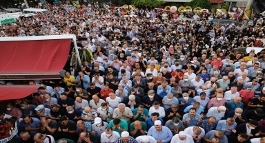 Balıkesir'de kazada hayatını kaybeden iş insanı ve eşi Eskişehir'de toprağa verildi