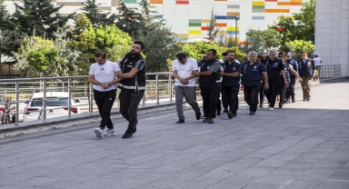 Banyo topu dolandırıcılığının zanlıları adliyeye sevk edildi