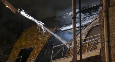 Başkentte bir ahşap dükkanın da meydana gelen yangın maddi hasara neden oldu
