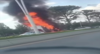 Başkentte hurda yüklü kamyonda yangın çıktı