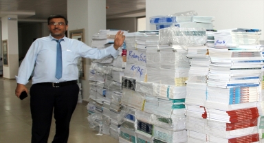 Beypazarı'nda ders kitabı ve yardımcı kaynaklar okullara ulaştırılıyor