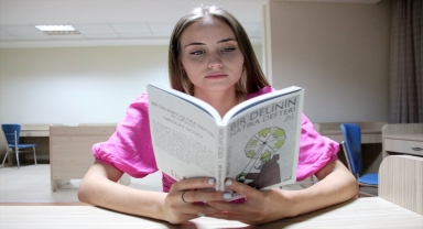 Biri ablasından diğeri dinlediği şarkıdan etkilenen Bosnalı genç kızlar Türkçe öğrendi