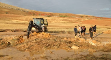 Çubuk'ta sağanak nedeniyle su baskınları yaşandı
