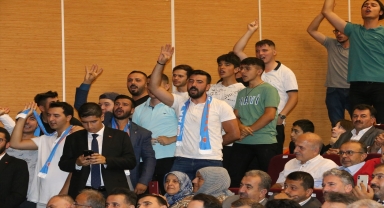 Cumhurbaşkanı Erdoğan, AK Parti Sivas İl Başkanlığı Danışma Meclisi'ne telefonla hitap etti: