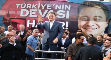 DEVA Partisi Genel Başkanı Babacan, Niğde'de partisinin İl Başkanlığını açtı