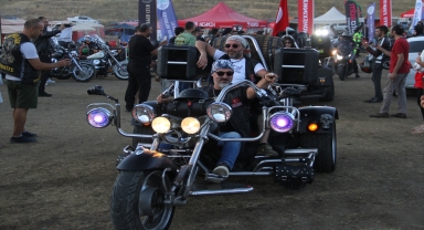 Erciyes Motosiklet Festivali'nde akrobasi gösterisi düzenlendi