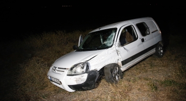 Eskişehir'de iki aracın çarpışması sonucu 1 kişi öldü 4 kişi yaralandı