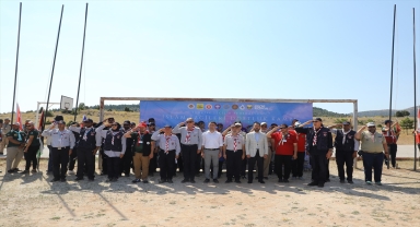 İslam İzcileri Dostluk Kampı 2 binden fazla izcinin katılımıyla Konya'da başladı