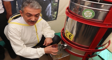Karaman Valisi Tuncay Akkoyun bal hasat programına katıldı