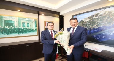 Kaş Belediye Başkanı Ulutaş’tan, Kaymakam Öztürk'e ziyaret