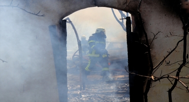 Kayseri'de evini ateşe veren genç gözaltına alındı