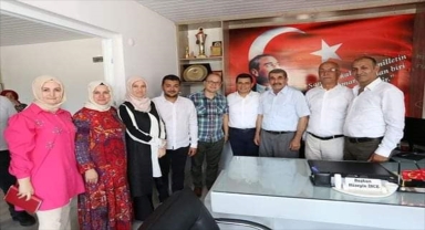 Kepez Belediye Başkanı Hakan Tütüncü Finike'de esnaf ziyaretleri gerçekleştirdi