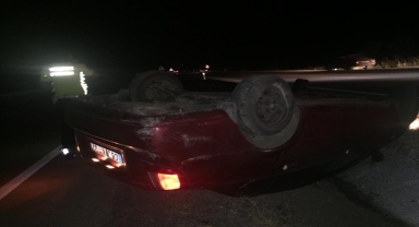 Kırıkkale'de su kanalına devrilen otomobildeki 2 kişi yaralandı