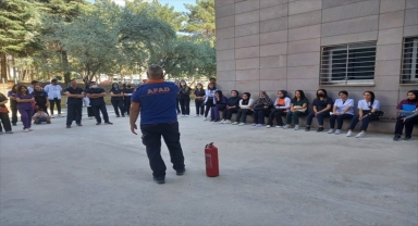 Kırşehir'de hastane personeline afet farkındalık eğitimi verildi