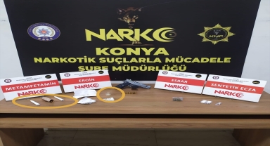 Konya'da boya tüplerine uyuşturucu gizledikleri iddiasıyla yakalanan 2 zanlı tutuklandı