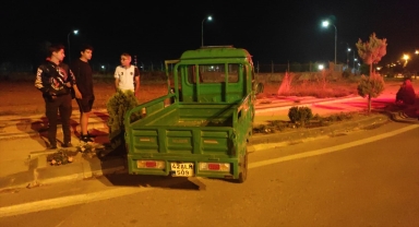 Otomobille motorun çarpışması sonucu 2 kişi yaralandı