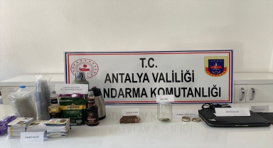 Kumluca'da uyuşturucu operasyonunda seyyar satıcı gözaltına alındı