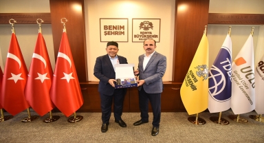 Malezya Federal Bölgeler Bakanı Bin Kassim, Altay'ı ziyaret etti