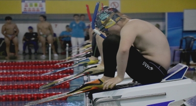 Paletli Yüzme Kulüplerarası Türkiye Şampiyonası, Kayseri'de başladı