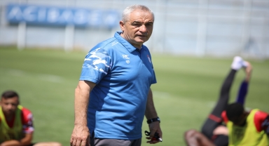 Rıza Çalımbay, UEFA Avrupa Konferans Ligi'ndeki kurayı değerlendirdi: