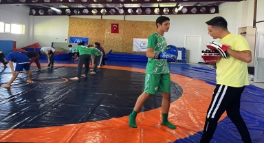 Savaş mağduru çocuklar Gölbaşı'nda spor eğitimi alıyor