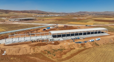 Sivas'ın yatırım üssü Demirağ OSB'de fabrikalar yükseliyor