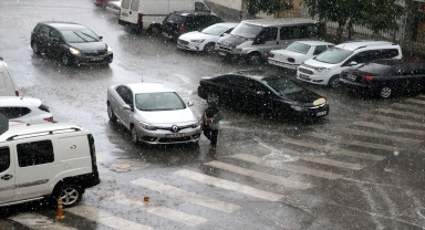 Sivas'ta sağanak etkili oldu 