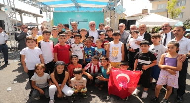 Sivas'ta yenilenen semt pazarı hizmete açıldı