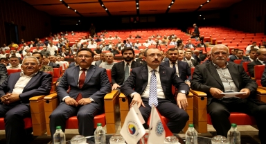 Ticaret Bakanı Muş, Kayseri'de iş insanlarıyla buluştu