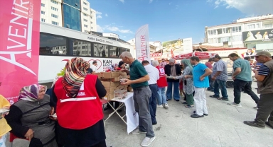 Türk Kızılay Sorgun Şubesi aşure dağıttı