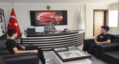 Yerköy Belediye Başkanı Yılmaz, başarılı öğrencileri ödüllendirdi