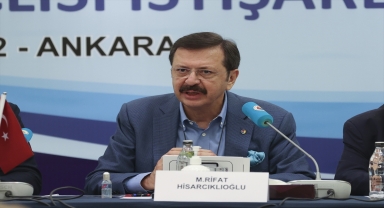 YÖK Başkanı Özvar, vakıf üniversitelerinden, ücretlerde indirim, yurt kapasitelerinde artış istedi: