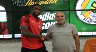 Alanyaspor, Eyüpspor'dan Khadim Rassoul'ü bir yıllığına kiraladı