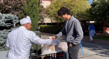 Ankara Üniversitesinden öğrencilere çorba ikramı