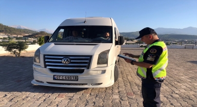 Antalya'da okul servis araçları denetlendi