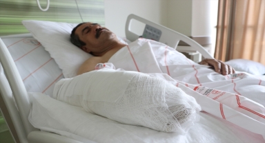 Ardahan'da işçinin kaza sonucu kopan eli Kayseri'de 6 saatlik operasyonla dikildi