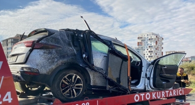 Başkentte trafik levhasına çarparak devrilen otomobilin sürücüsü öldü