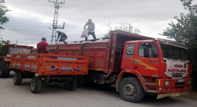 Beypazarı'nda, ihtiyaç sahiplerine kömür dağıtımı başladı
