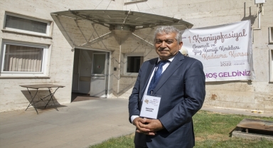 Hacettepe Üniversitesinde kafatası ve yüz kemiği kırıklıkları kursu 