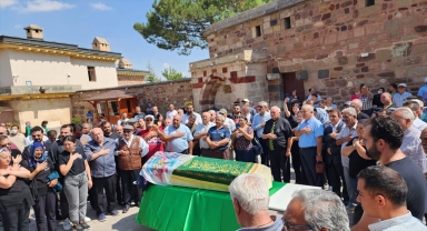 Hacı Bektaş Veli Dergah Vakfı Genel Başkanı Ulusoy'un vefat eden annesinin cenazesi defnedildi
