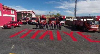 Kırşehir Belediye Başkanı Ekicioğlu, itfaiyeyi ziyaret etti